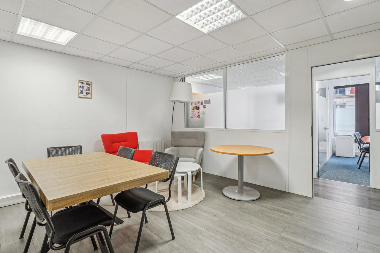 Bureau Paris 310m² Location bureau Paris OLBUR2530116 9